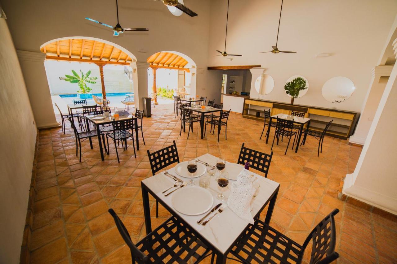 Karakali Boutique Hotel Mompos Dış mekan fotoğraf
