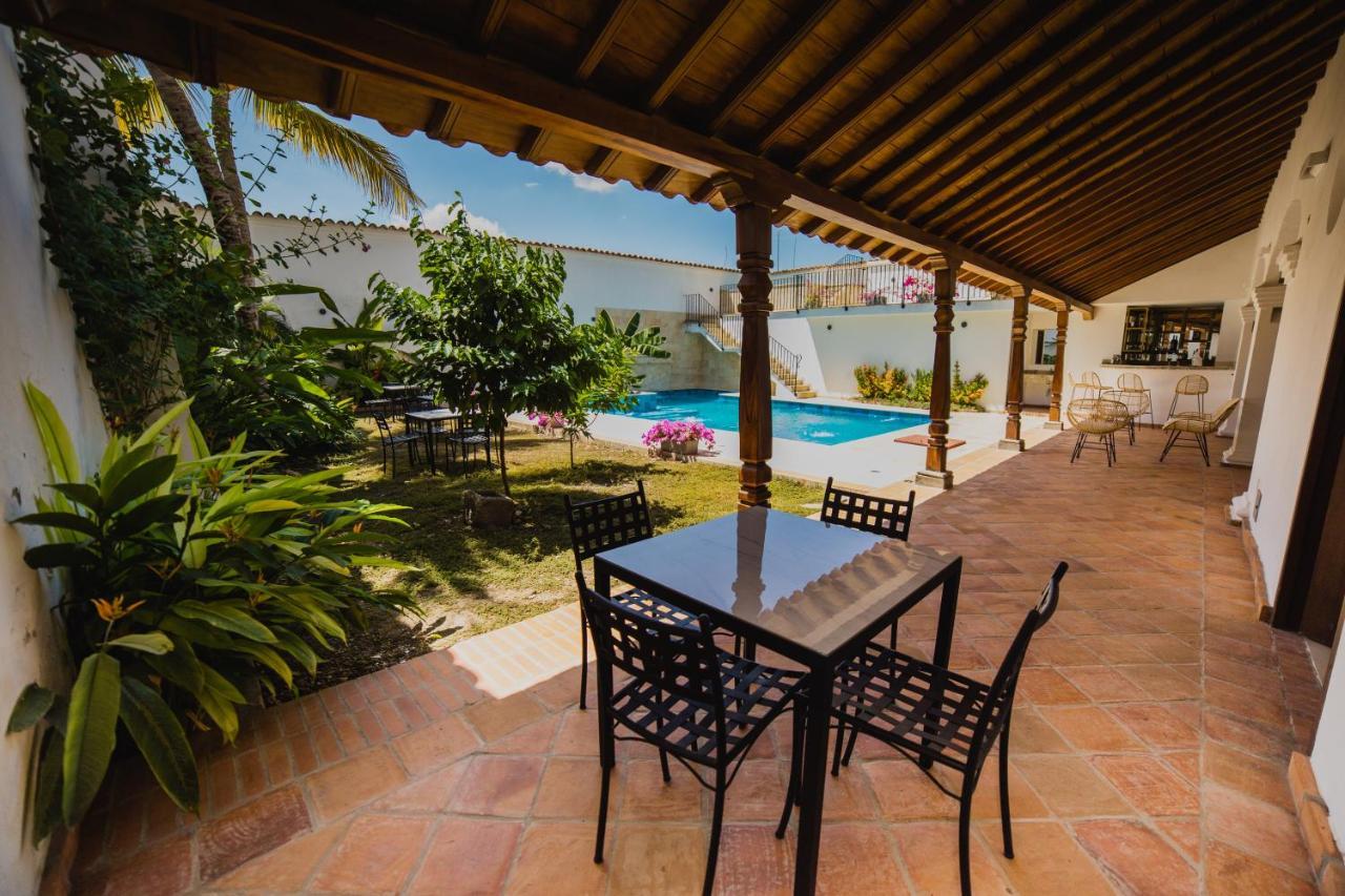 Karakali Boutique Hotel Mompos Dış mekan fotoğraf