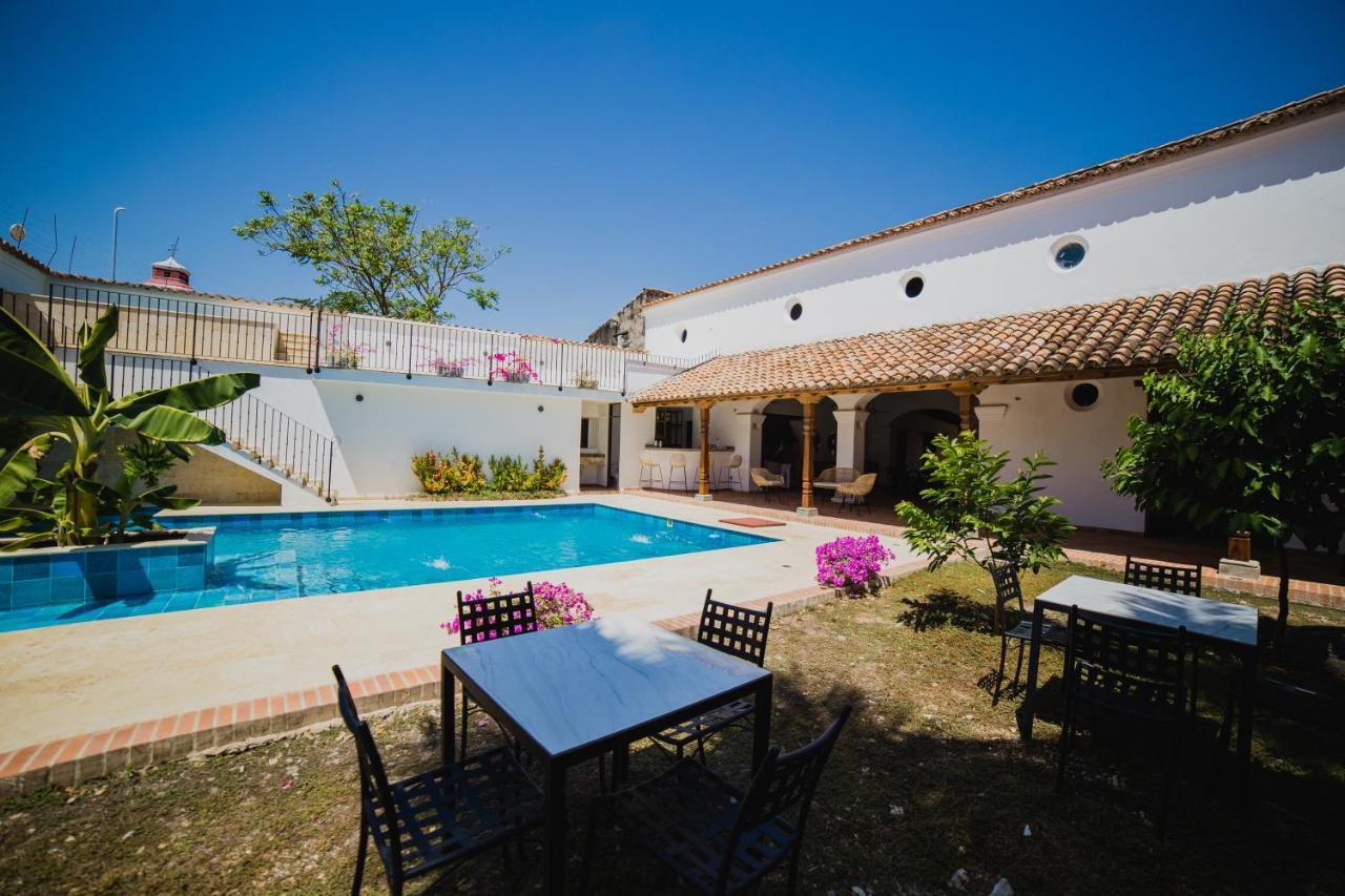 Karakali Boutique Hotel Mompos Dış mekan fotoğraf