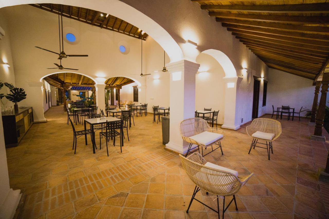 Karakali Boutique Hotel Mompos Dış mekan fotoğraf
