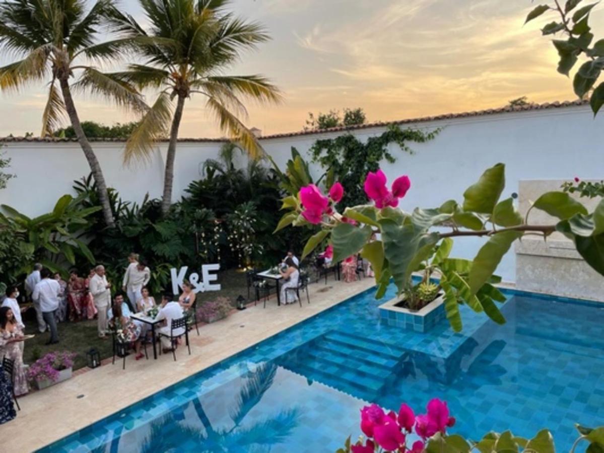 Karakali Boutique Hotel Mompos Dış mekan fotoğraf
