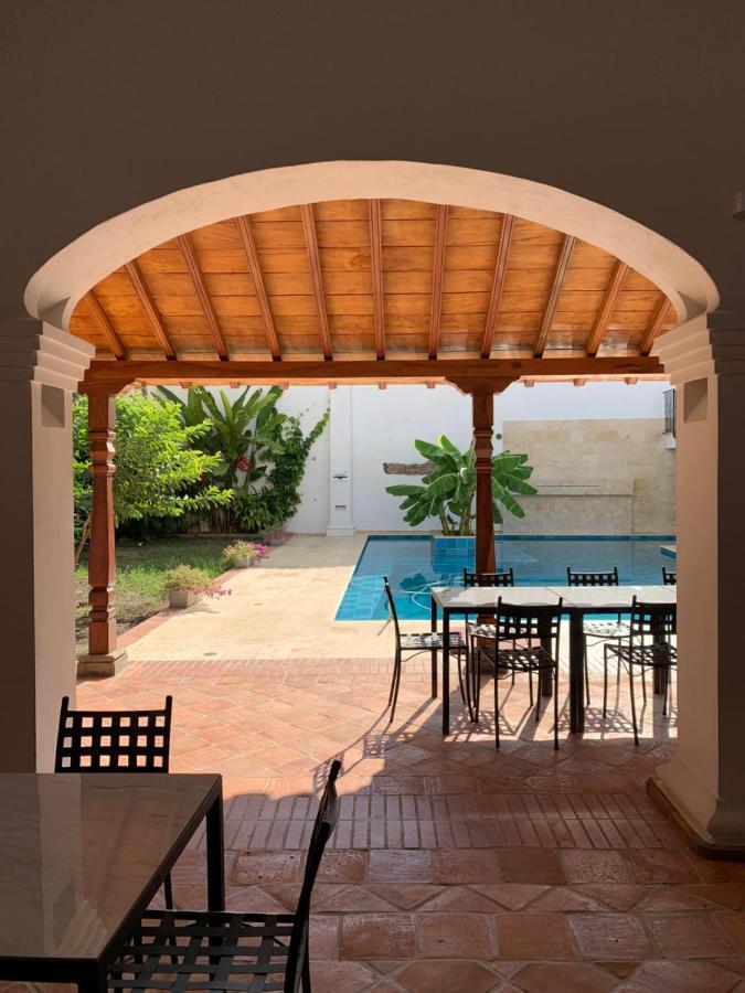 Karakali Boutique Hotel Mompos Dış mekan fotoğraf