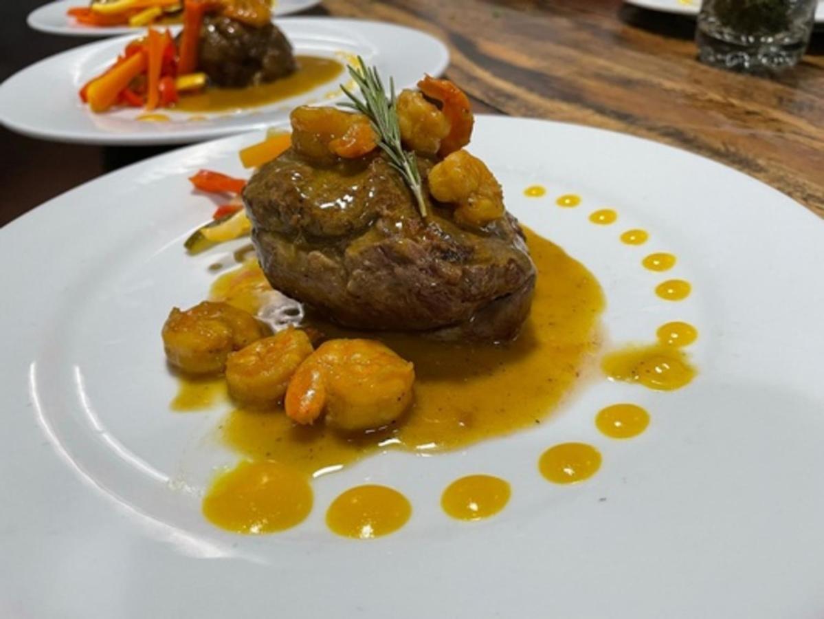 Karakali Boutique Hotel Mompos Dış mekan fotoğraf