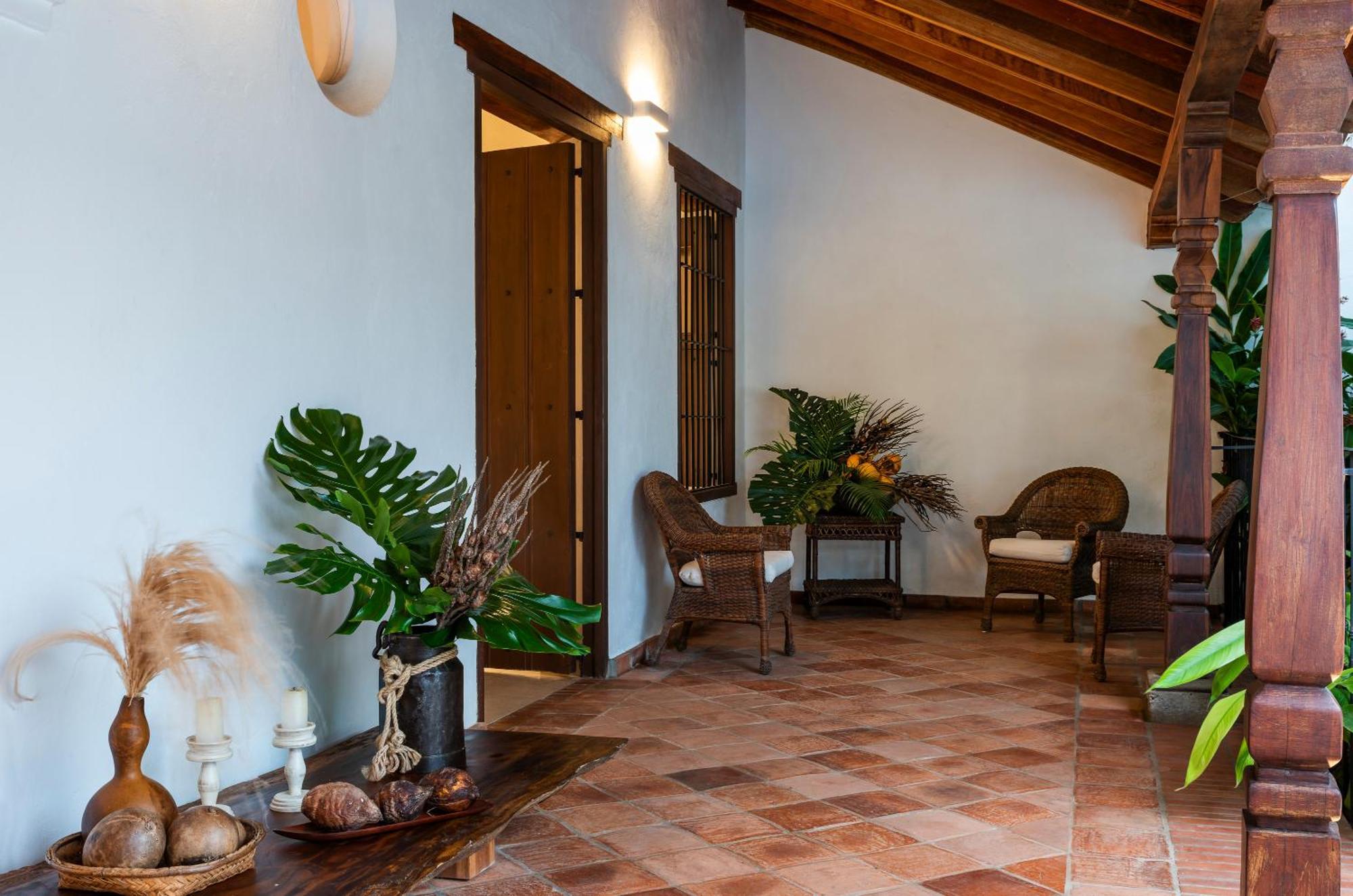 Karakali Boutique Hotel Mompos Dış mekan fotoğraf