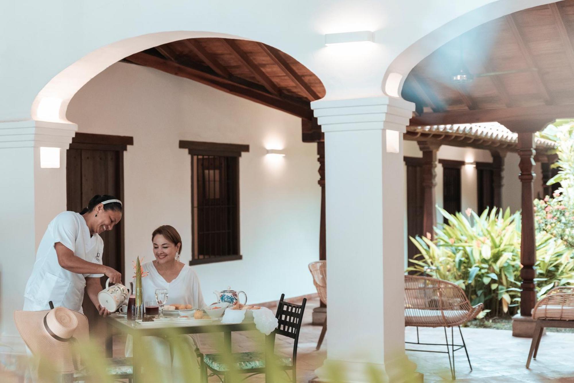 Karakali Boutique Hotel Mompos Dış mekan fotoğraf