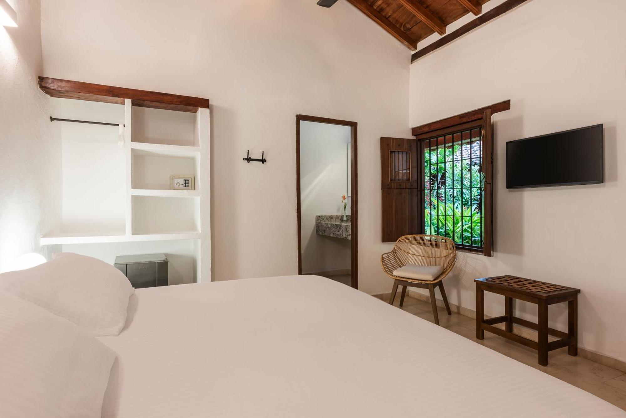 Karakali Boutique Hotel Mompos Dış mekan fotoğraf